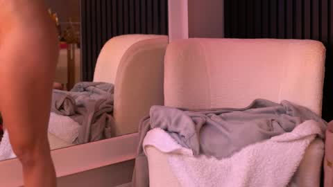 Latina online show from April 8, 4:51 pm