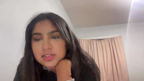 latinamamii1121 online show from September 22, 12:01 am
