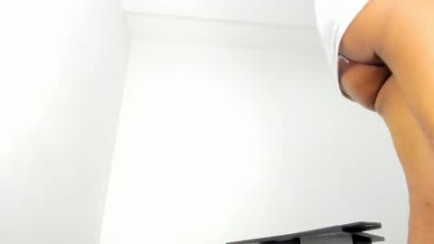 latinebonyts online show from November 13, 8:24 am