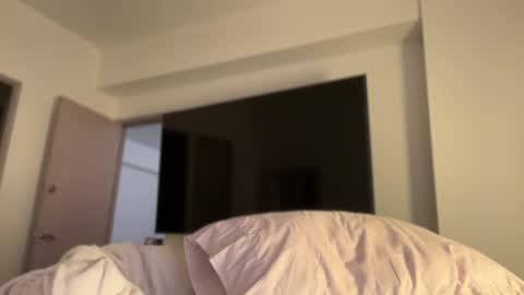 Hi -  online show from April 21, 3:13 am