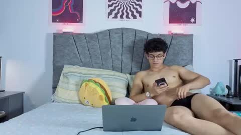 Logan online show from March 7, 3:36 am