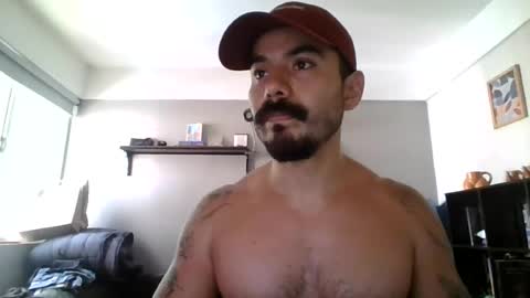Snapshot of latinhotcouple33 chatting on July 29, 10:08 pm wolves online show from July 29, 10:08 pm