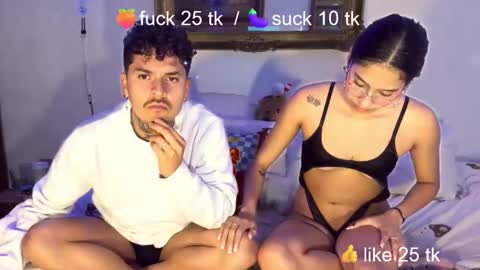 Snapshot of latinhousex chatting on April 15, 9:37 pm Latinhousex online show from April 15, 9:37 pm