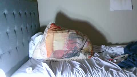 Snapshot of latinincognito chatting on December 3, 6:54 am latinincognito online show from December 3, 6:54 am