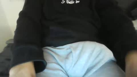 latinman7945 online show from February 9, 8:07 am