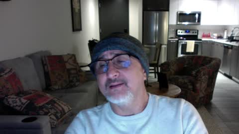 QS - INDEPENDENT MODEL online show from December 15, 7:02 am