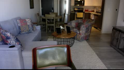 QS - INDEPENDENT MODEL online show from December 22, 7:31 pm