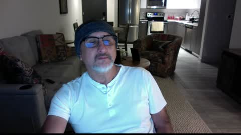 QS - INDEPENDENT MODEL online show from December 23, 2:35 am