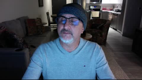 QS - INDEPENDENT MODEL online show from December 27, 7:08 am