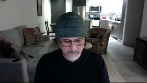 QS - INDEPENDENT MODEL online show from December 29, 4:27 am