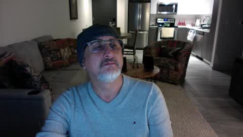 QS - INDEPENDENT MODEL online show from January 30, 2:27 am