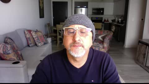 QS - INDEPENDENT MODEL online show from February 23, 5:29 pm