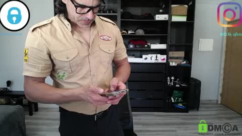 sam online show from April 3, 11:08 am