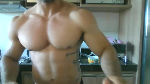 Snapshot of latino_rodri chatting on July 3, 12:22 pm latino_rodri online show from July 3, 12:22 pm