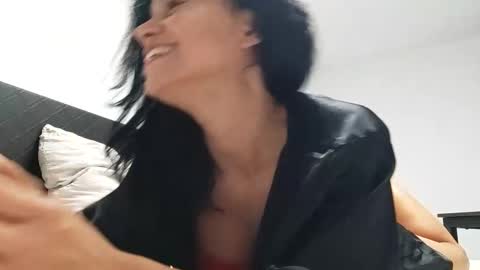 Snapshot of latinsexlov chatting on December 22, 8:36 pm latinsexlov online show from December 22, 8:36 pm