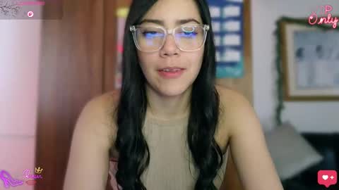 laujgray online show from March 30, 6:09 pm