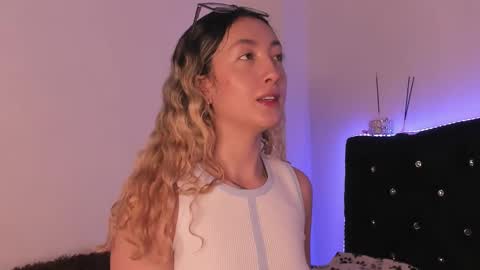 Lau Miller online show from November 25, 3:39 am