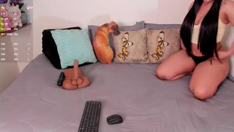 laura1__ online show from March 12, 11:11 pm