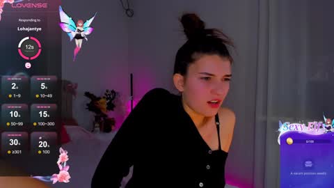 Laura online show from December 29, 12:23 pm