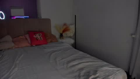 Laura online show from February 14, 6:02 am