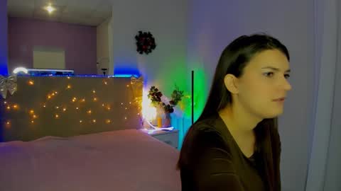 Laura online show from December 18, 6:41 am