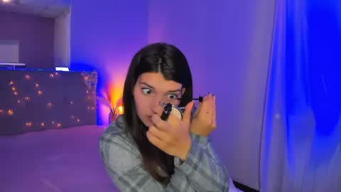 Laura online show from April 22, 5:54 am