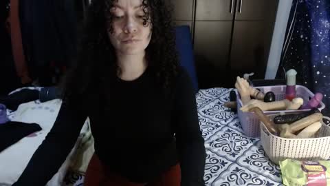 Snapshot of laura_anal_ chatting on September 19, 6:37 am Wen online show from September 19, 6:37 am