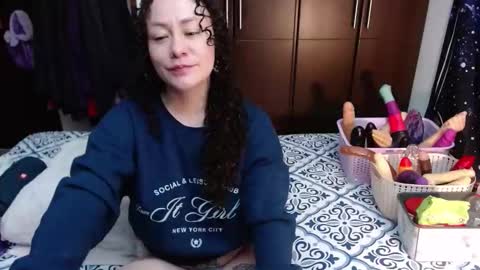 Snapshot of laura_anal_ chatting on September 29, 8:13 pm Wen online show from September 29, 8:13 pm