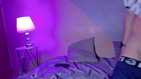 laura_and_kevin online show from September 18, 3:47 pm