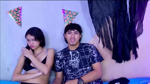 Snapshot of laura_and_kevin chatting on November 4, 2:05 pm laura_and_kevin online show from November 4, 2:05 pm