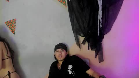 Snapshot of laura_and_kevin chatting on November 14, 2:38 pm laura_and_kevin online show from November 14, 2:38 pm