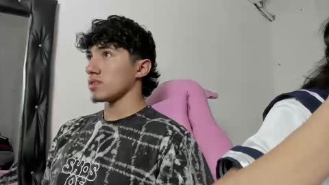 laura_and_kevin online show from January 16, 9:19 pm