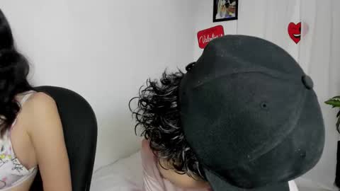 laura_and_kevin online show from February 22, 6:17 pm