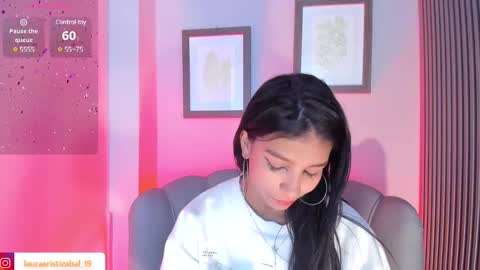 Laura online show from January 25, 8:42 pm