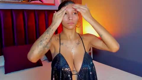 Laura online show from March 10, 12:43 pm