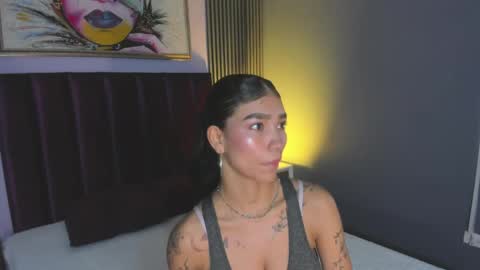 Laura online show from April 19, 12:37 pm