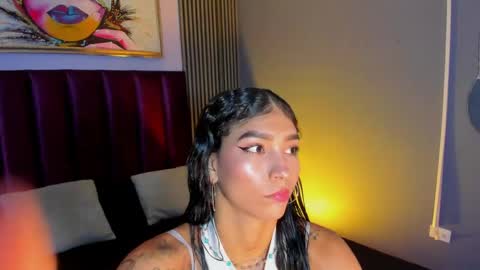 Laura online show from April 21, 12:44 pm