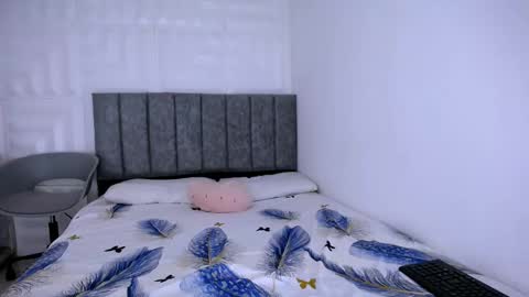 LAURA online show from January 31, 1:22 am