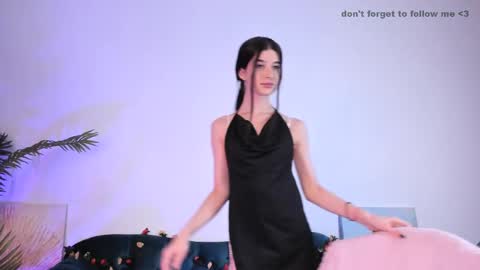 Laura online show from February 10, 2:30 am