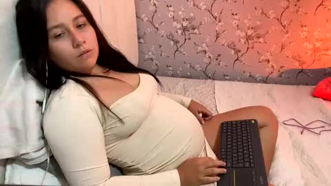 laura online show from January 10, 5:47 am