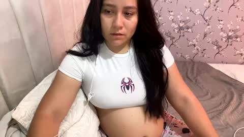 laura online show from February 3, 3:53 am