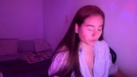 laura online show from March 2, 12:57 am