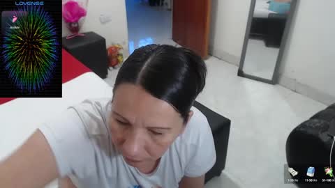 laura_foxx2379 online show from March 6, 4:07 pm