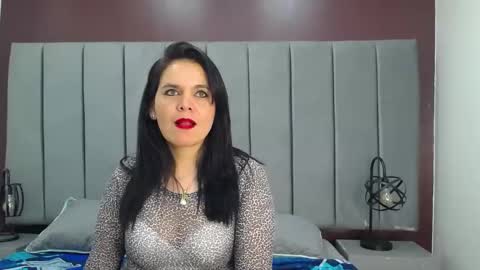 laura hotties online show from February 25, 4:00 pm