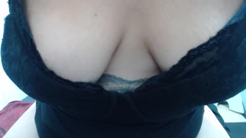 Snapshot of laura_hotyy chatting on November 14, 2:38 pm Laura online show from November 14, 2:38 pm