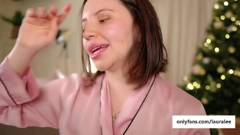 Laura Lee. online show from December 16, 2:04 am