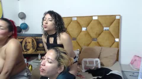 Snapshot of laura_marlyn chatting on February 28, 2:18 pm LARA online show from February 28, 2:18 pm