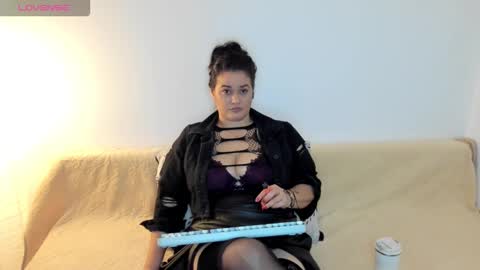 Laura online show from January 15, 8:56 pm