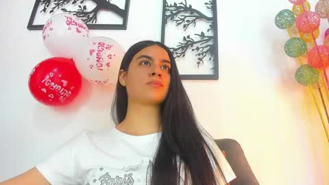 LAURA SOE online show from February 14, 6:40 pm