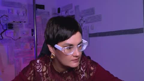 lauradavidsons online show from September 11, 8:14 am